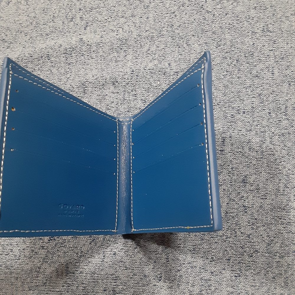 Elegant Blue Card Holder